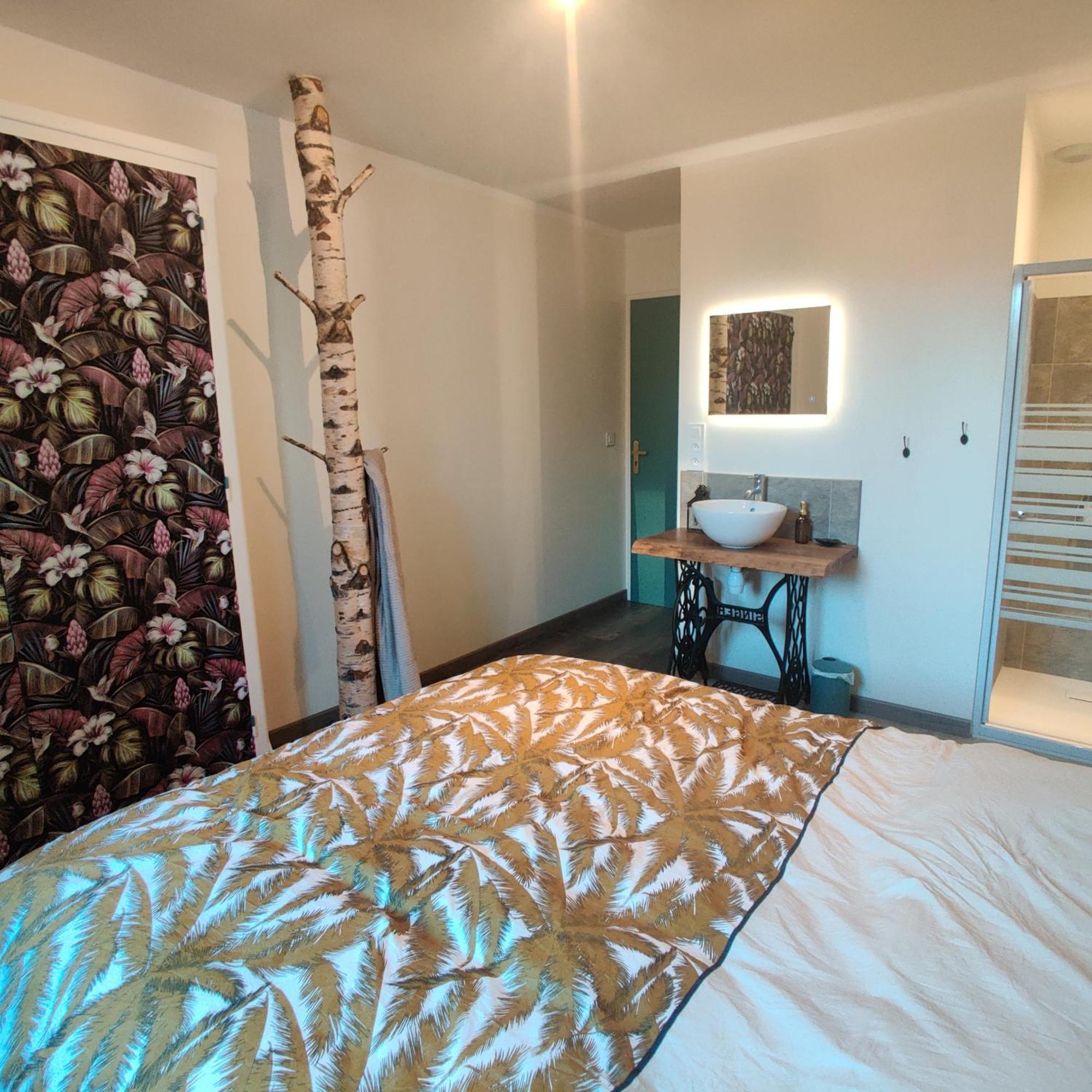 Au Coin Du Chemin Hotel Chambéry Kamer foto